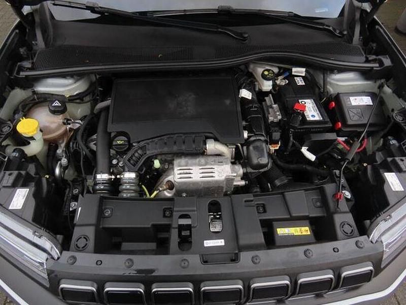 Gebraucht Jeep Avenger 101 PS (74 kW) 2024 Grau SUV