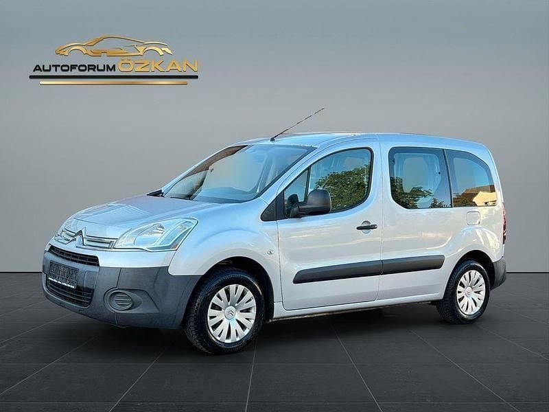 Grau Gebraucht 2014 Citroën Berlingo Attraction Van / Kleinbus | 3.999 € (Superpreis) - Bild 1/4