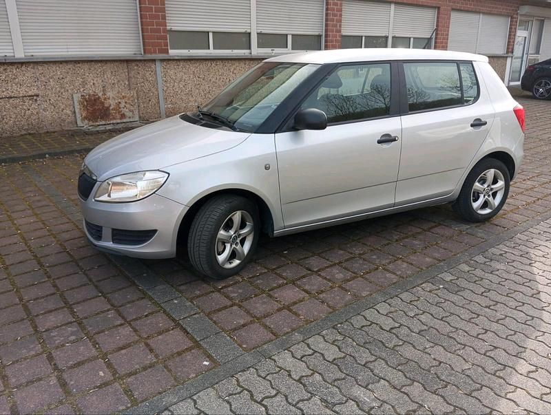 Gebraucht Skoda Fabia 86 PS (63 kW) 2015 Grau Kleinwagen