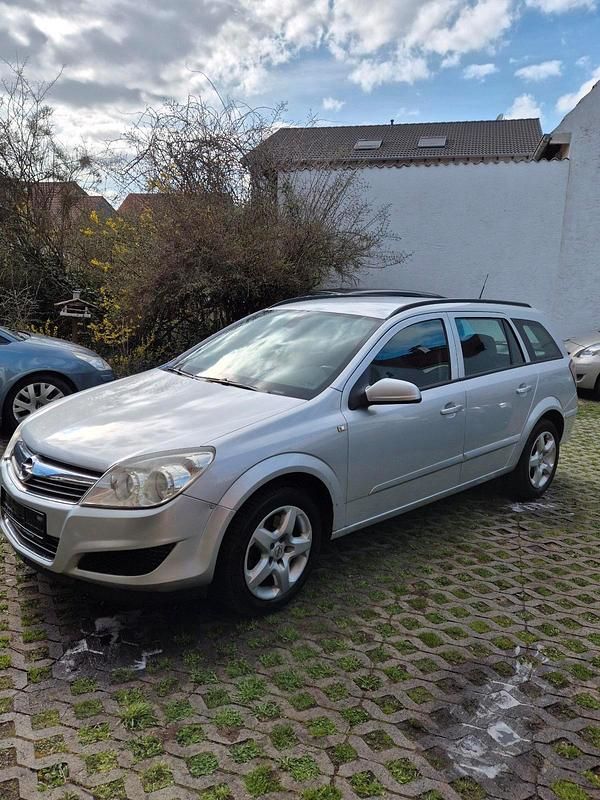 Gebraucht Opel Astra 100 PS (73 kW) 2007 Silber Kombi
