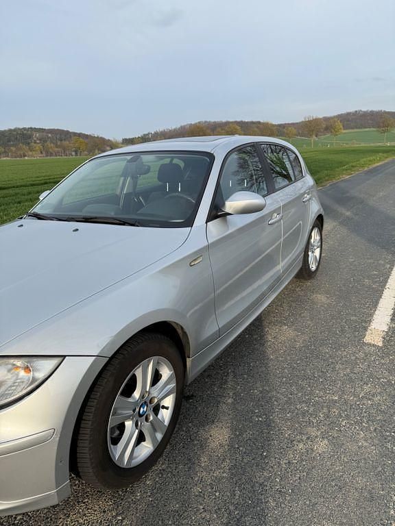 Gebraucht BMW 116 122 PS (89 kW) 2009 Silber Kleinwagen
