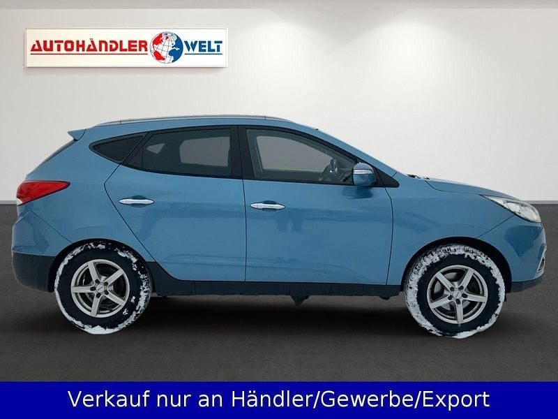 Gebraucht Hyundai ix35 Premium 163 PS (119 kW) 2013 Blau SUV