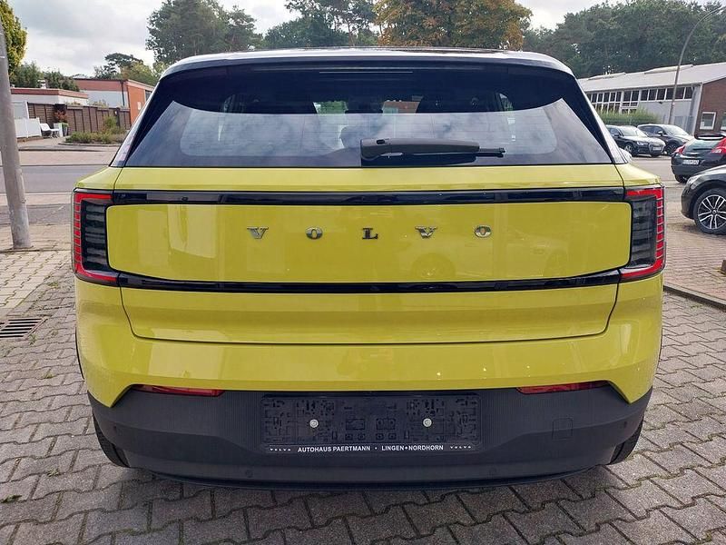 Gebraucht Volvo EX30 Plus 200 kW (272 PS) 2024 Moss yellow SUV