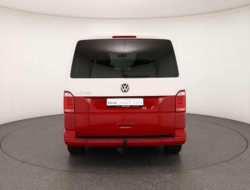 Gebraucht VW Multivan 150 PS (110 kW) 2019 Candyweiß/kirschrot Van