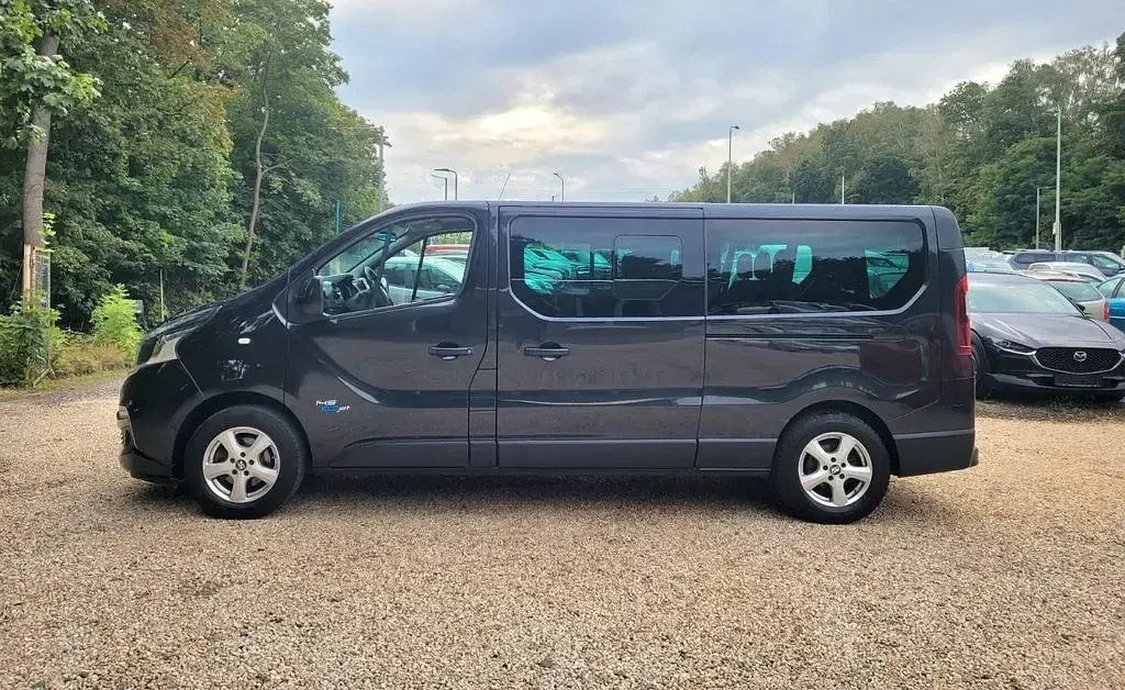 Gebraucht Fiat Talento Family 145 PS (106 kW) 2018 Schwarz Van / Kleinbus