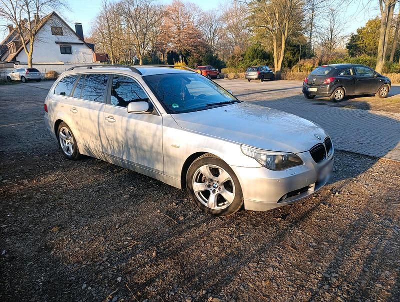 Gebraucht BMW 520 163 PS (119 kW) 2006 Silber Kombi