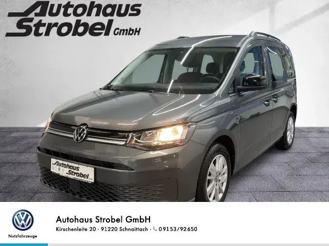 Indiumgrau metallic Gebraucht 2023 VW Caddy Life Van / Kleinbus | 28.990 € (Etwas zu teuer) - Bild 1/4