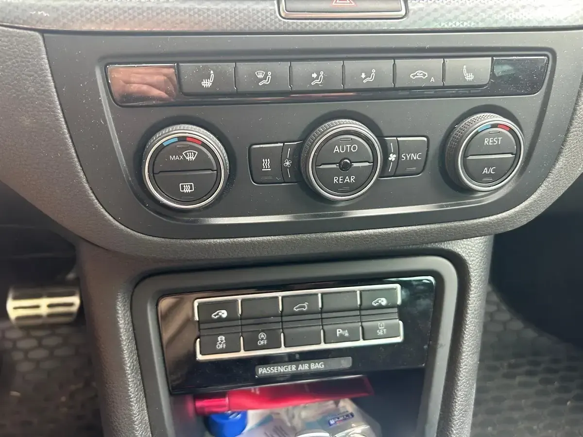 Gebraucht VW Sharan 150 PS (110 kW) 2022 Grau Van / Kleinbus