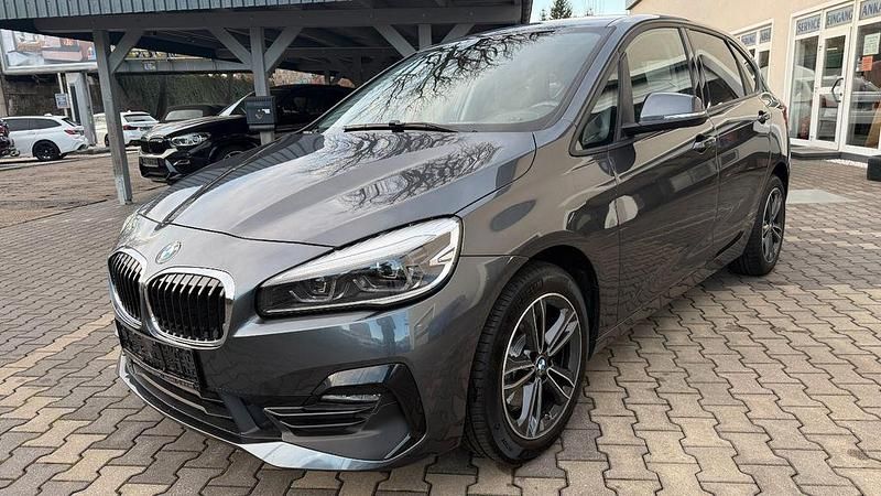 Gebraucht BMW 220 Active Tourer Sport Line 190 PS (139 kW) 2020 Grau Van / Kleinbus