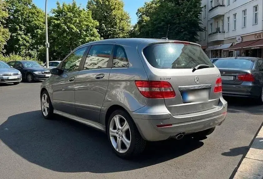 Gebraucht Mercedes B200 140 PS (102 kW) 2008 Grau Van / Kleinbus