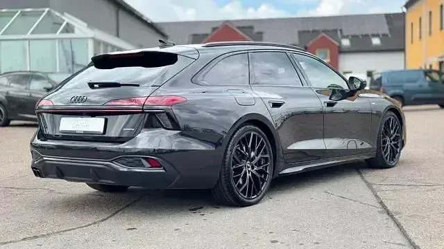 Gebraucht Audi A6 Edition .1 204 PS (150 kW) 2025 Braun Kombi