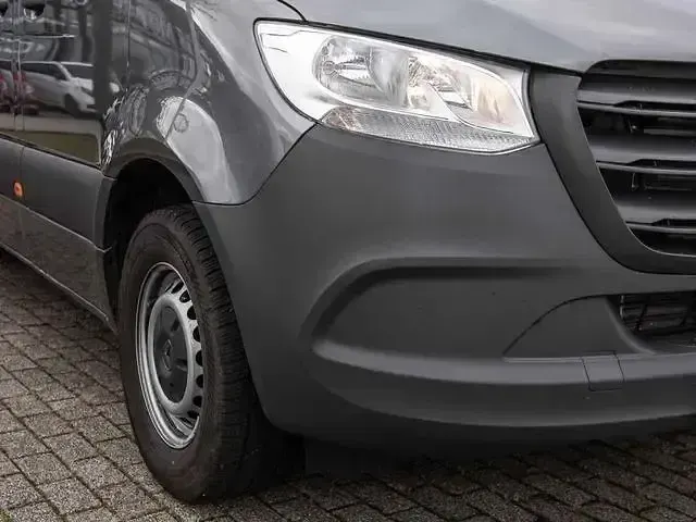 Używany Mercedes Sprinter 150 KM (110 kW) 2024 Andere Van