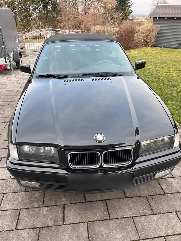 Gebraucht BMW 328 Cabriolet 193 PS (141 kW) 1995 Schwarz Cabrio