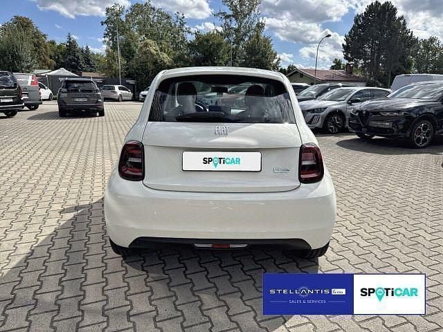 Second-hand Fiat 500e 86 kW (118 CP) 2023 Alb Hatchback