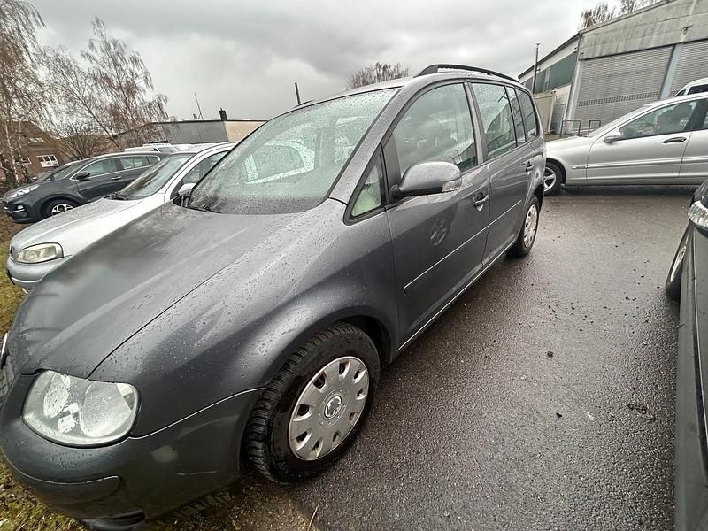 Gebraucht VW Touran 105 PS (77 kW) 2005 Grau Van / Kleinbus