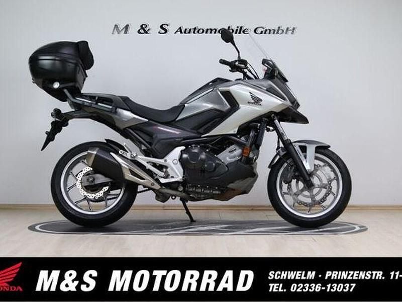 Grau Gebraucht 2016 Honda e Kleinwagen | 4.590 € - Bild 1/4