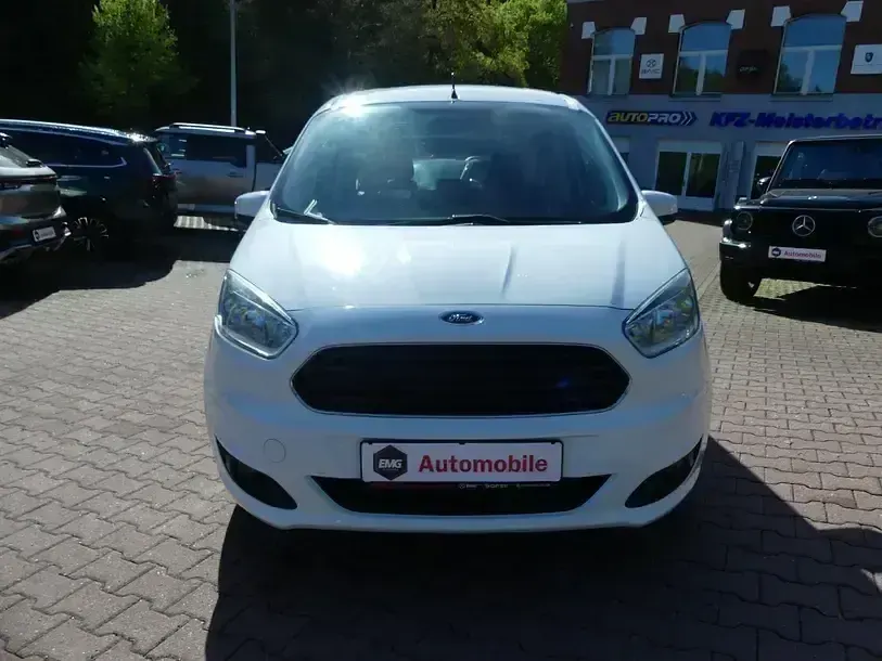 Gebraucht Ford Tourneo Courier 101 PS (74 kW) 2015 Weiß Van / Kleinbus