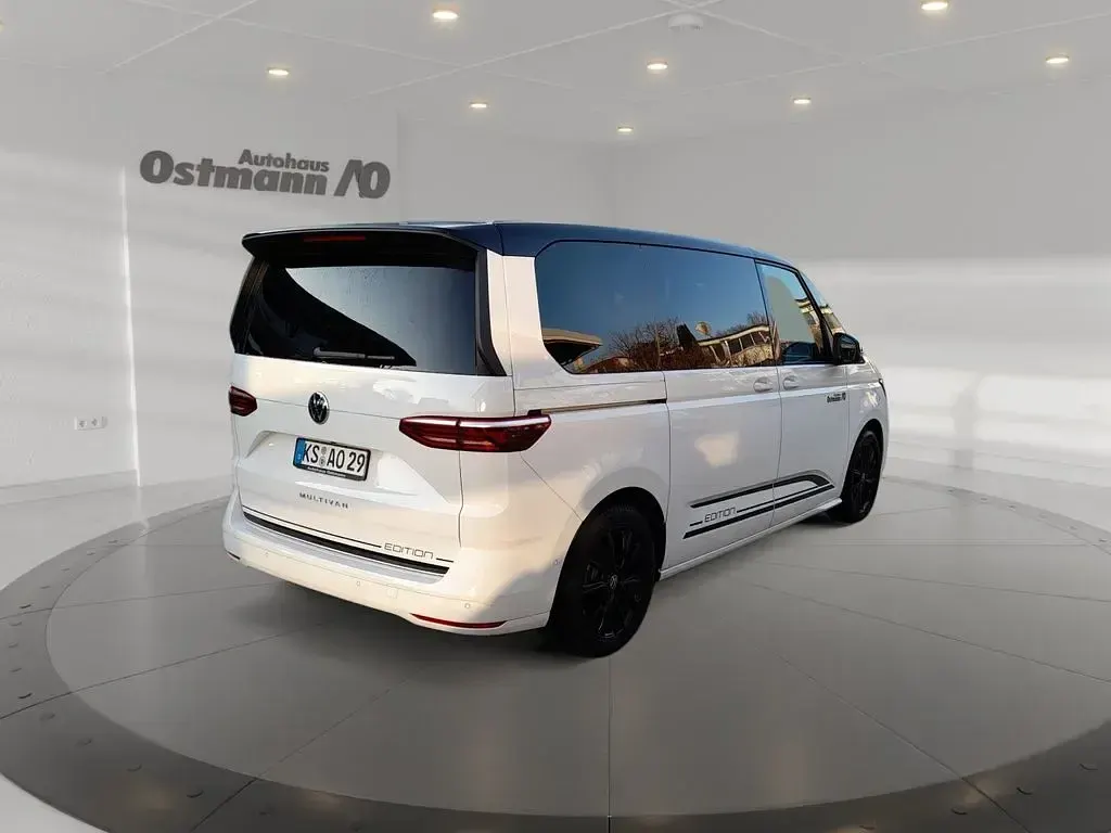 Gebraucht VW Multivan Edition 150 PS (110 kW) 2026 Weiß Van / Kleinbus