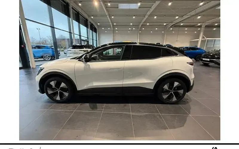 Nowe Renault Megane E-Tech Komfort 161 kW (220 KM) 2026 Biały Sedan/Limuzyna