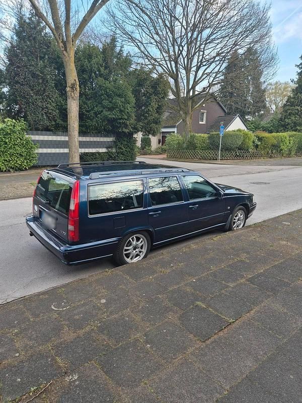 Gebraucht Volvo V70 140 PS (102 kW) 1999 Blau Kombi
