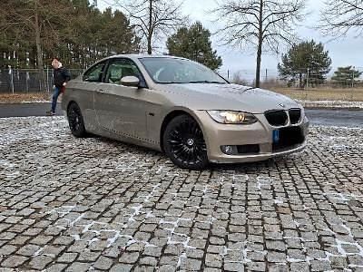 Gebraucht BMW 320 170 PS (125 kW) 2008 Andere farben Coupé