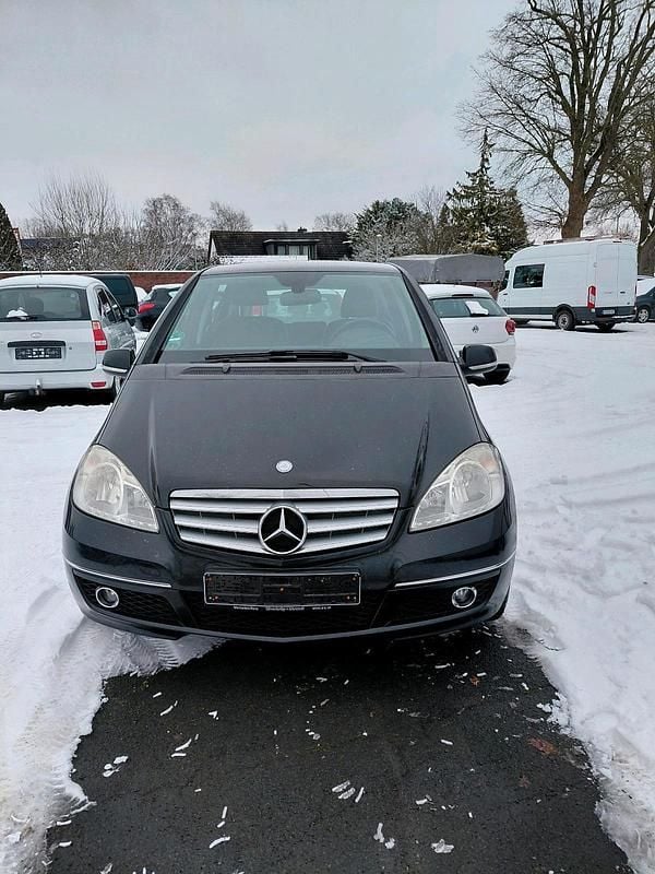Schwarz Gebraucht 2009 Mercedes A170 Limousine | 4.999 € (Fairer Preis) - Bild 1/4