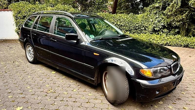 Schwarz Gebraucht 2001 BMW 320 Kombi | 1.700 € (Superpreis) - Bild 1/4