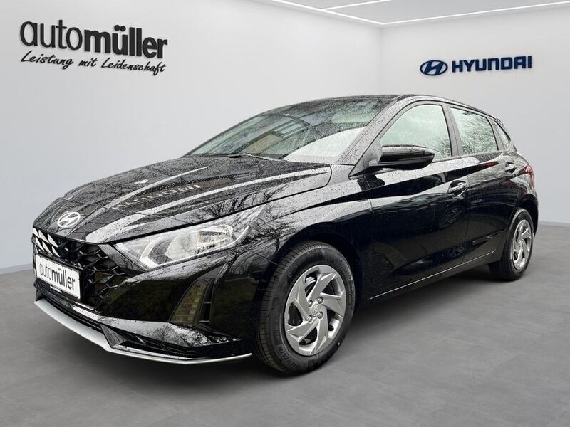 Schwarz Neu 2025 Hyundai i20 Select Limousine | 19.988 € (Fairer Preis) - Bild 1/4