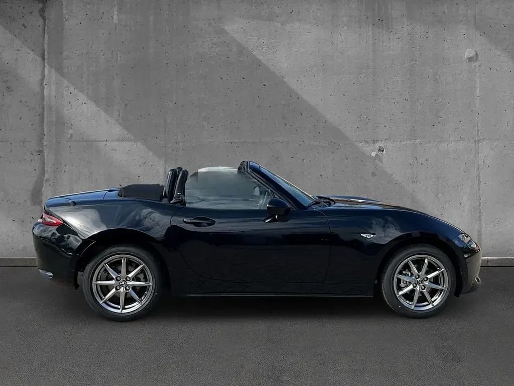 Neu Mazda MX5 Exclusive-Line 132 PS (97 kW) 2026 Schwarz Cabrio
