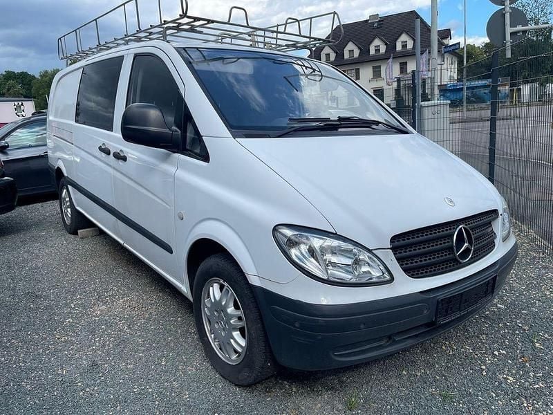 Weiß Gebraucht 2005 Mercedes Vito Van | 9.980 € - Bild 1/4