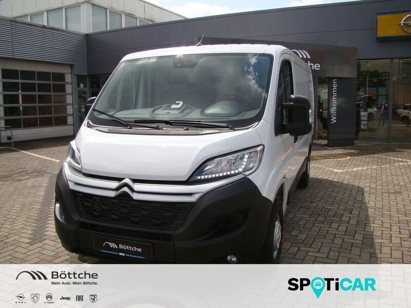 Lackierung weiss icy/deckende lackierung Gebraucht 2024 Citroën Jumper Van / Kleinbus | 24.990 € (Superpreis) - Bild 1/4