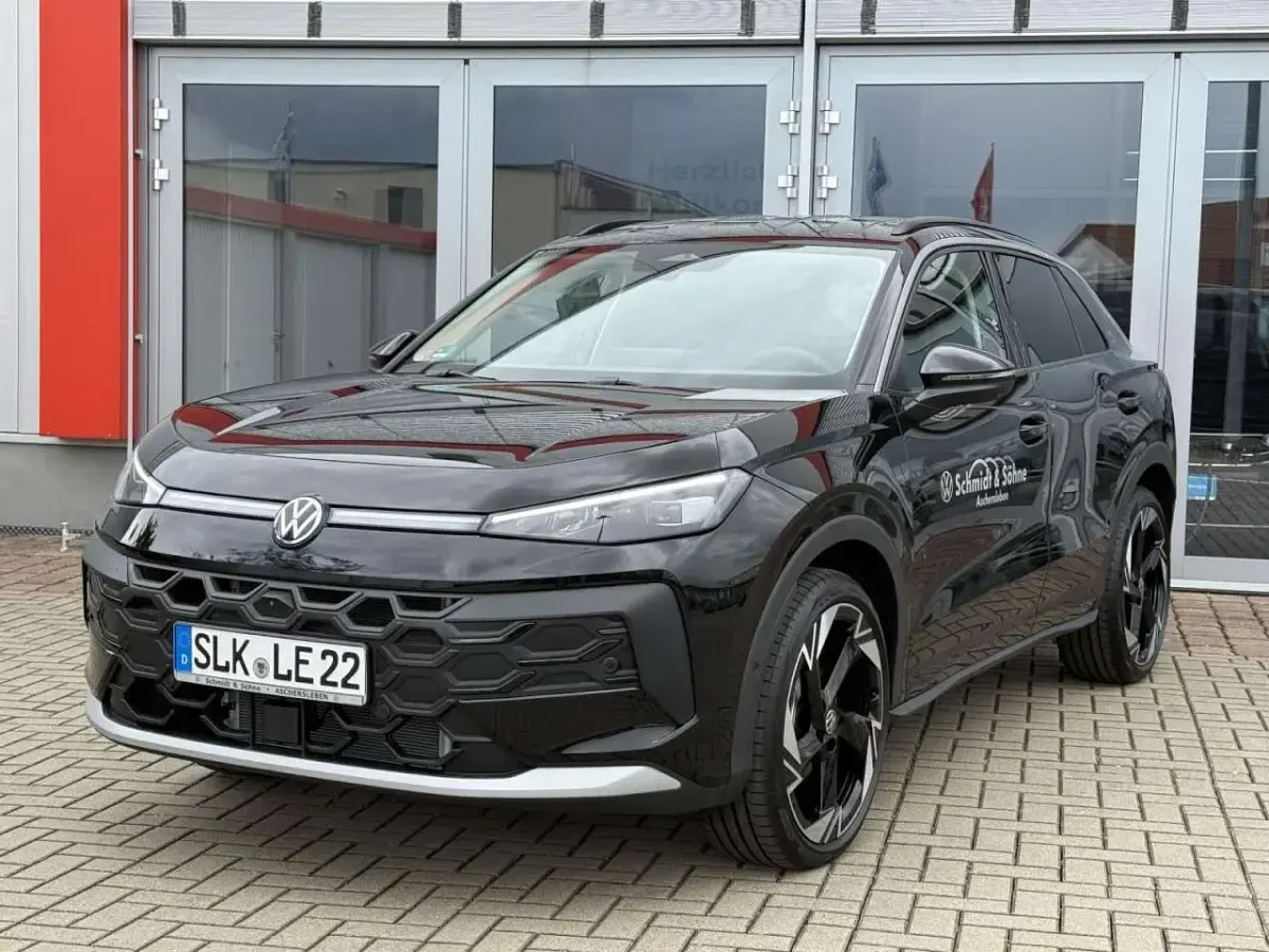 Neu VW T-Roc Style 150 PS (110 kW) 2026 Schwarz SUV