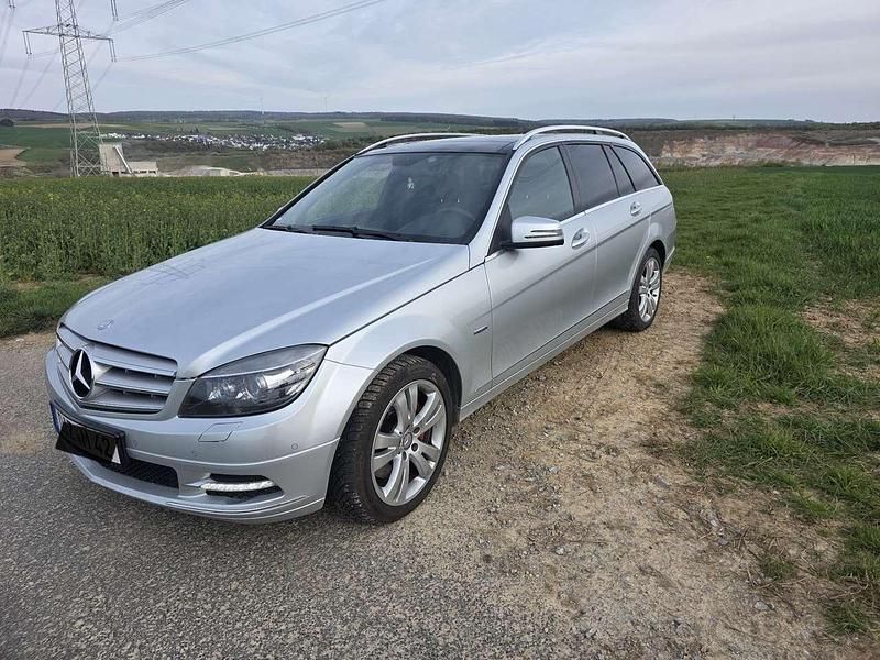 Gebraucht Mercedes C350 231 PS (169 kW) 2010 Grau Kombi