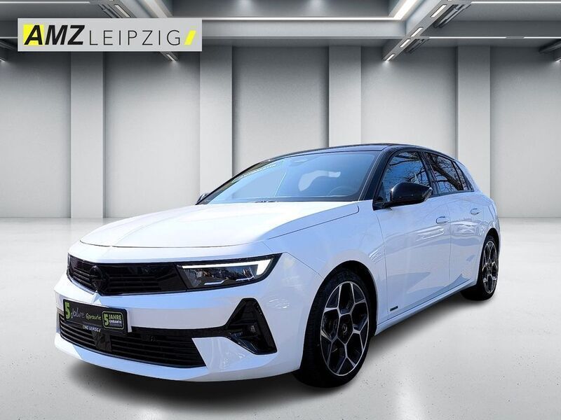 Jade weiss/arktis weiss Gebraucht 2022 Opel Astra Ultimate Limousine | 21.495 € (Teuer) - Bild 1/4