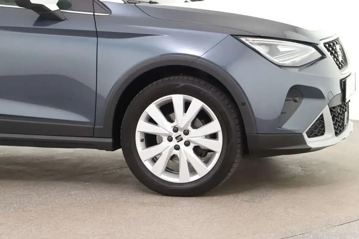 Gebraucht Seat Arona Xperience 110 PS (80 kW) 2023 "magnetic tech" SUV