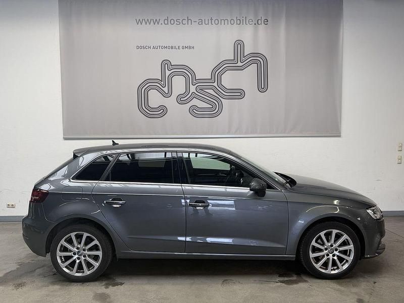 Gebraucht Audi A3 Design 116 PS (85 kW) 2019 Monsungrau Limousine