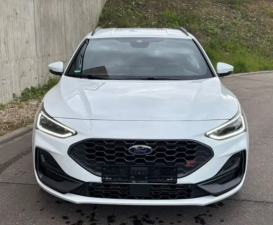 Gebraucht Ford Focus ST 280 PS (205 kW) 2023 Weiß Limousine
