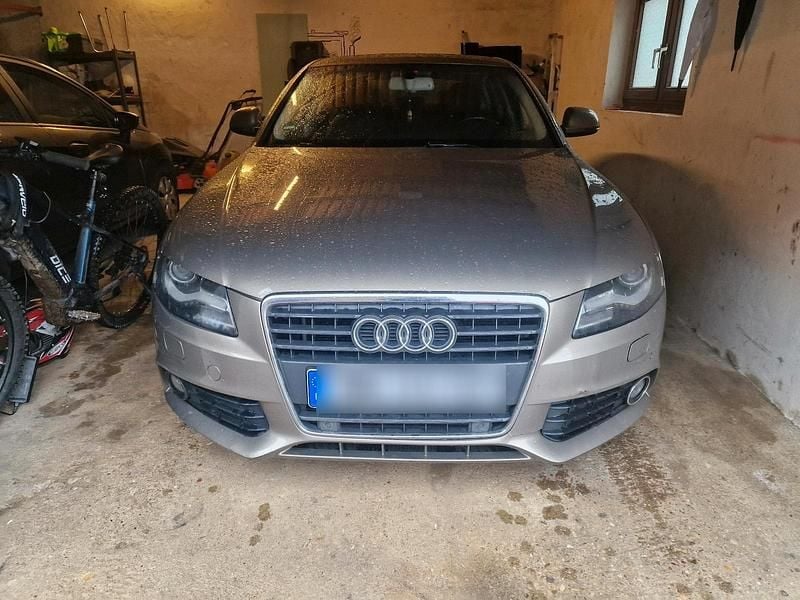 Gold Gebraucht 2008 Audi A4 Limousine | 5.999 € (Teuer) - Bild 1/3