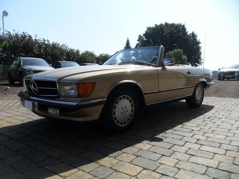 Gebraucht Mercedes 560 1987 Gold Cabrio