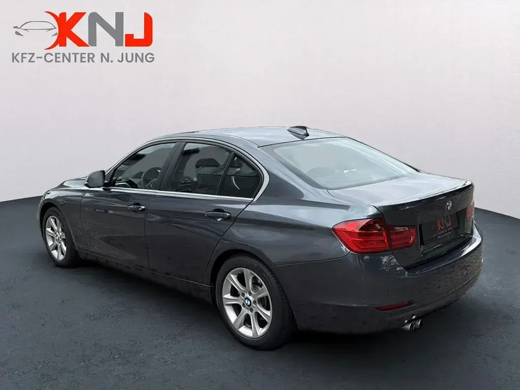 Gebraucht BMW 328 Comfort Edition 245 PS (180 kW) 2015 Grau Limousine