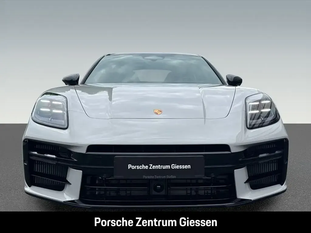 Neu Porsche Panamera GTS 500 PS (367 kW) 2026 Weiss Kleinwagen