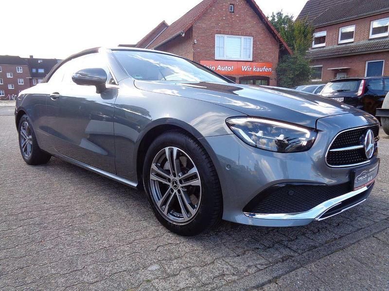 Gebraucht Mercedes E200 Avantgarde 197 PS (144 kW) 2021 Selenitgrau Cabrio