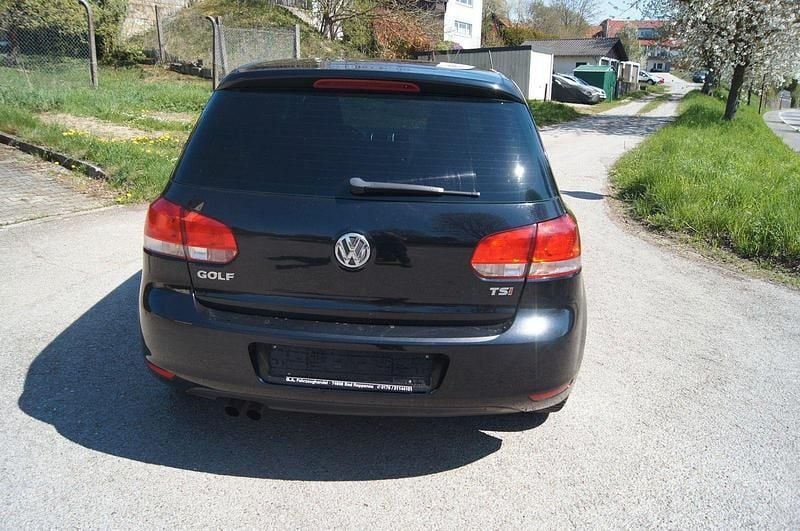 Gebraucht VW Golf VI Style 122 PS (89 kW) 2011 Schwarz Kleinwagen