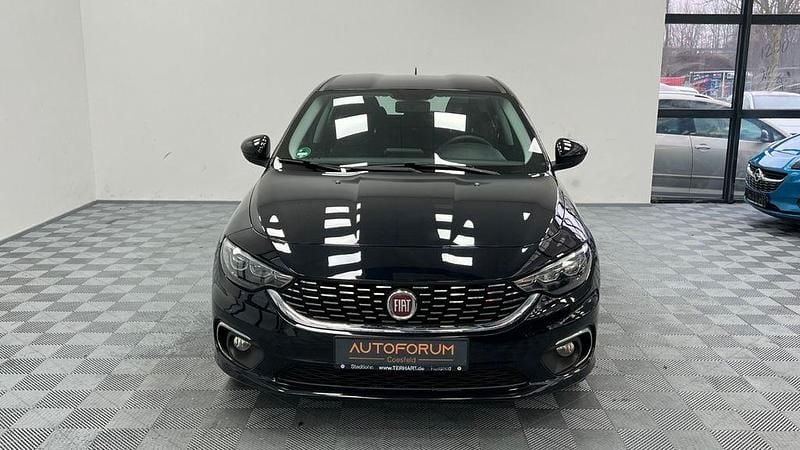 Gebraucht Fiat Tipo Lounge 95 PS (69 kW) 2018 Schwarz Limousine