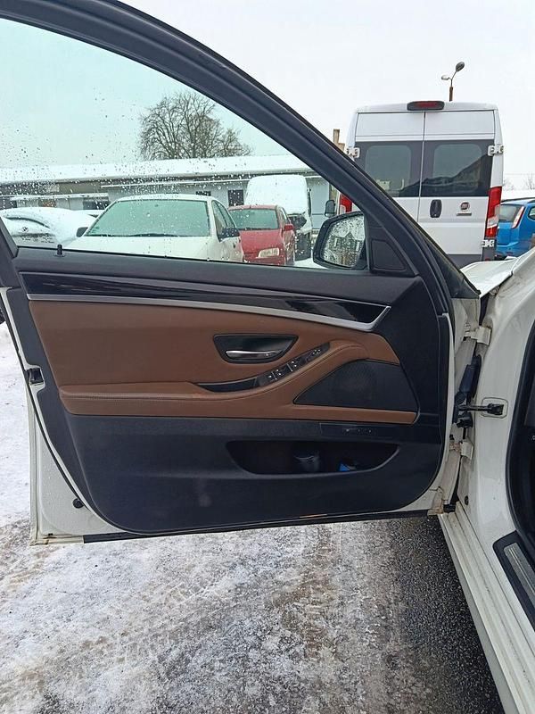 Gebraucht BMW 525 218 PS (160 kW) 2015 Weiß Kombi