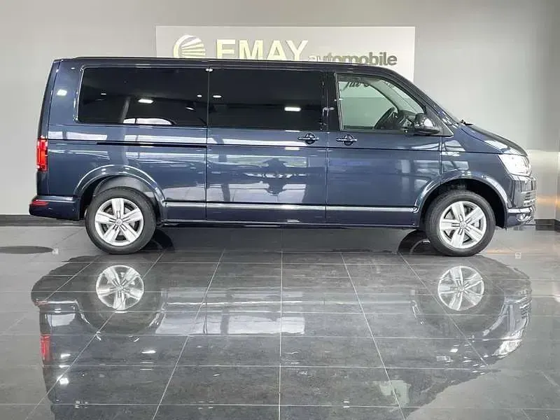 Gebraucht VW Caravelle Highline 204 PS (150 kW) 2017 Starlight blue metallic Van