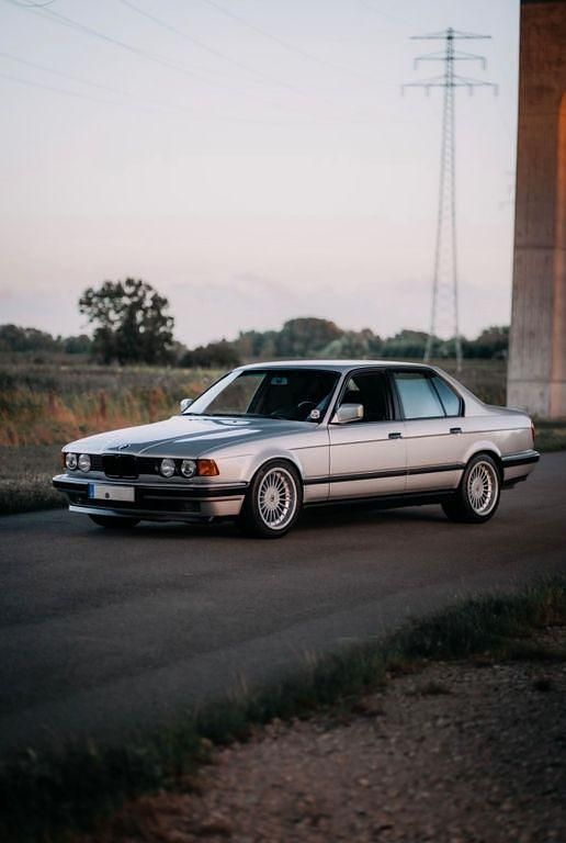 Gebraucht BMW 730 Performance 188 PS (138 kW) 1990 Silber Limousine