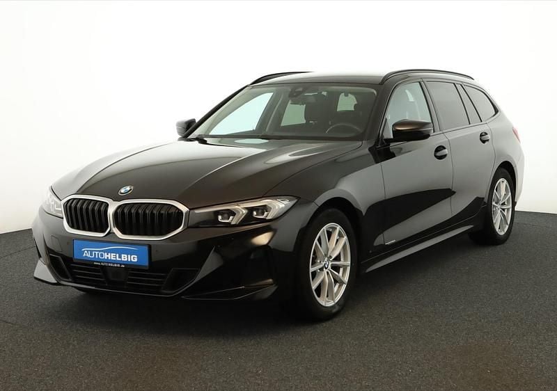 Gebraucht BMW 320 190 PS (139 kW) 2022 Saphirschwarz metallic Kombi