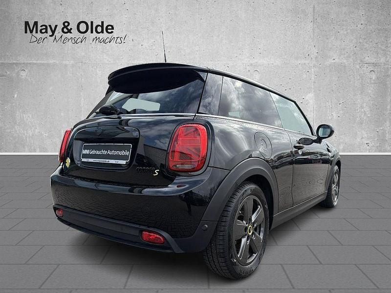 Gebraucht Mini Cooper SE 135 kW (184 PS) 2021 Schwarz Kleinwagen