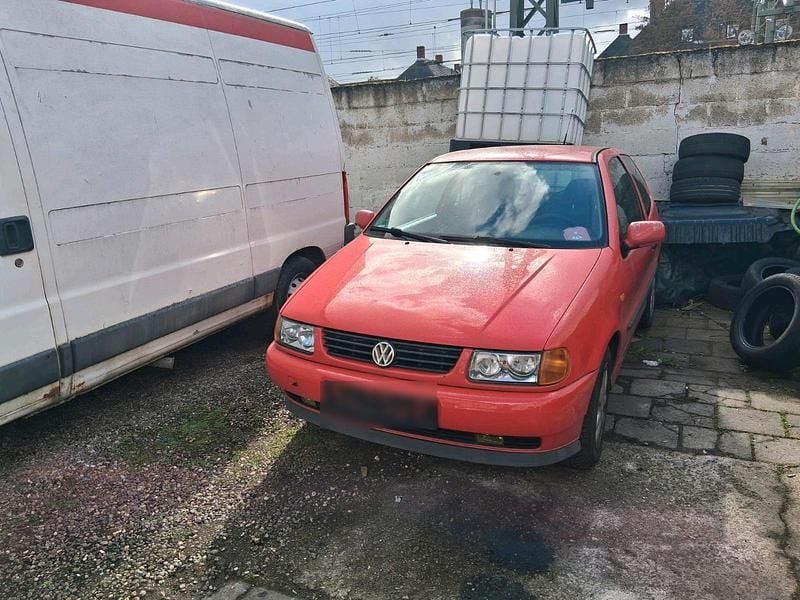 Gebraucht VW Polo Basis 60 PS (44 kW) 1997 Rot Kleinwagen